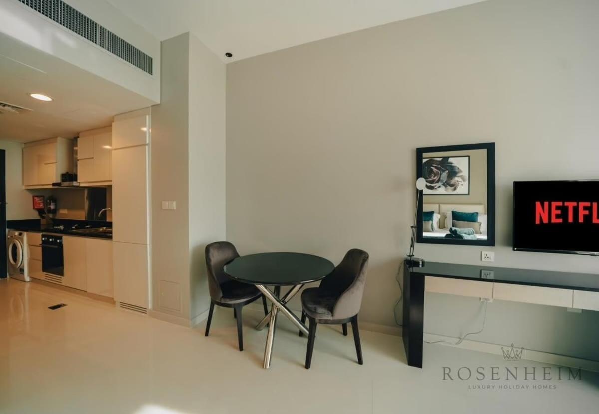 Artesia Tower Dubai Exterior foto